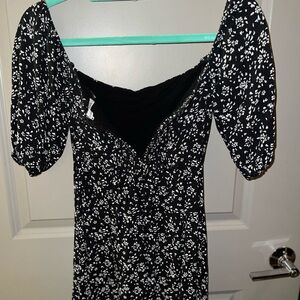 Abercrombie & Fitch Black and White Floral Dress